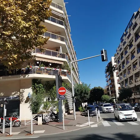Juan-les-pins Center Sylvaplana